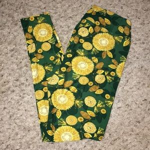 Gorgeous Flower Leggings